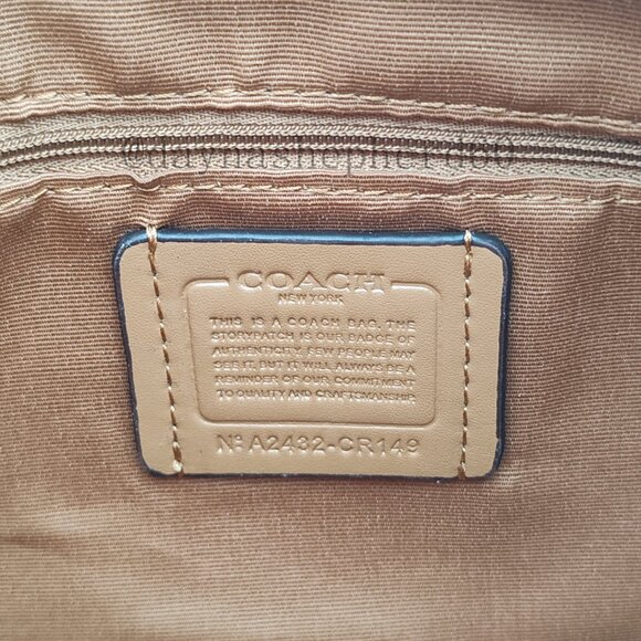 Coach Laurel Shoulder Bag - Picture 7 of 9